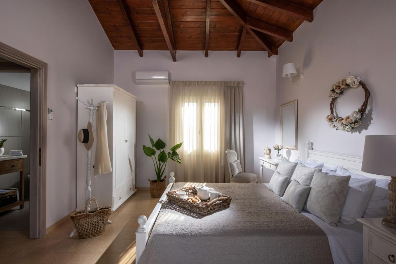 Filothei Beach House With Pool كالاماكي المظهر الخارجي الصورة